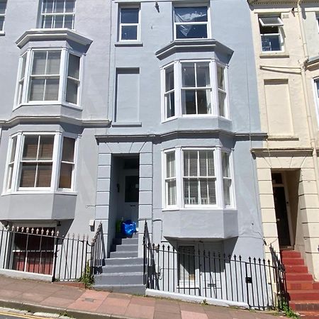 Centrally Located, Comfortable Apartment Near Station, Beach And North Laines Hove Exteriér fotografie
