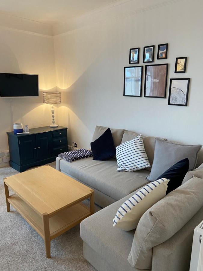 Centrally Located, Comfortable Apartment Near Station, Beach And North Laines Hove Exteriér fotografie