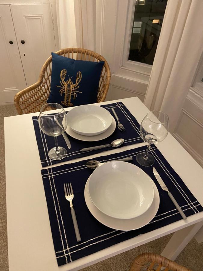 Centrally Located, Comfortable Apartment Near Station, Beach And North Laines Hove Exteriér fotografie