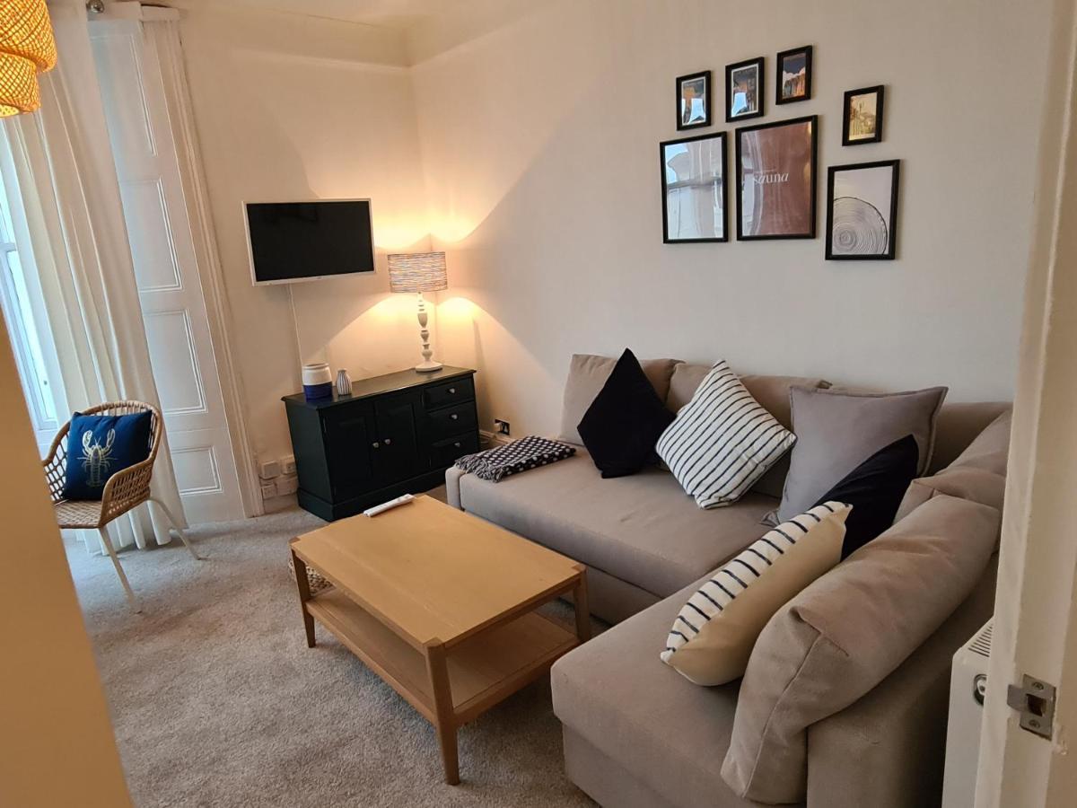 Centrally Located, Comfortable Apartment Near Station, Beach And North Laines Hove Exteriér fotografie
