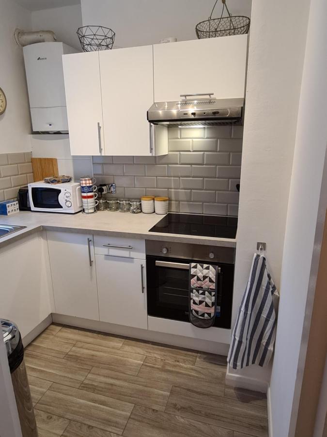 Centrally Located, Comfortable Apartment Near Station, Beach And North Laines Hove Exteriér fotografie