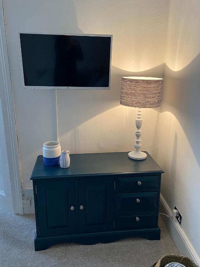 Centrally Located, Comfortable Apartment Near Station, Beach And North Laines Hove Exteriér fotografie